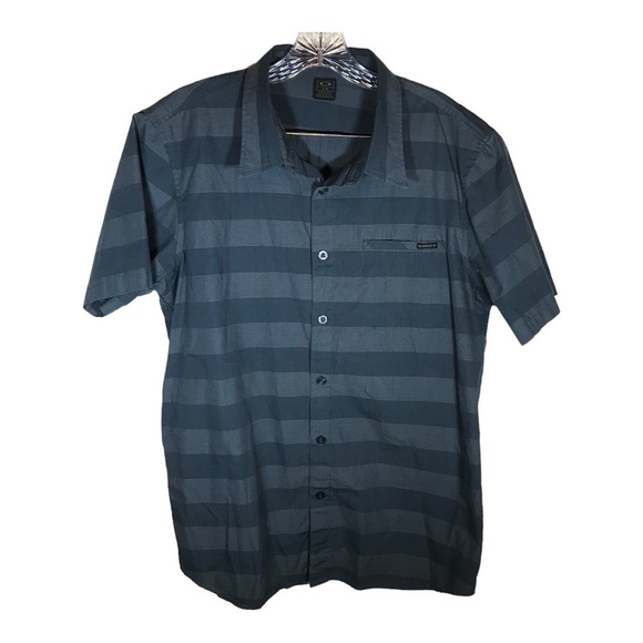 Oakley shirt men’s L blue gray striped short sleeve button front casual - Picture 1 of 8